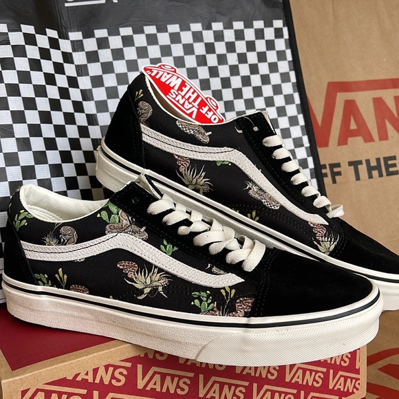 Vans Men’s Old Skool Desert Snake/Black sneakers - Picture 7 of 16